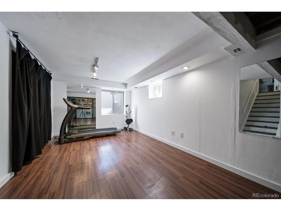 Photo of 17612 Cornish Pl