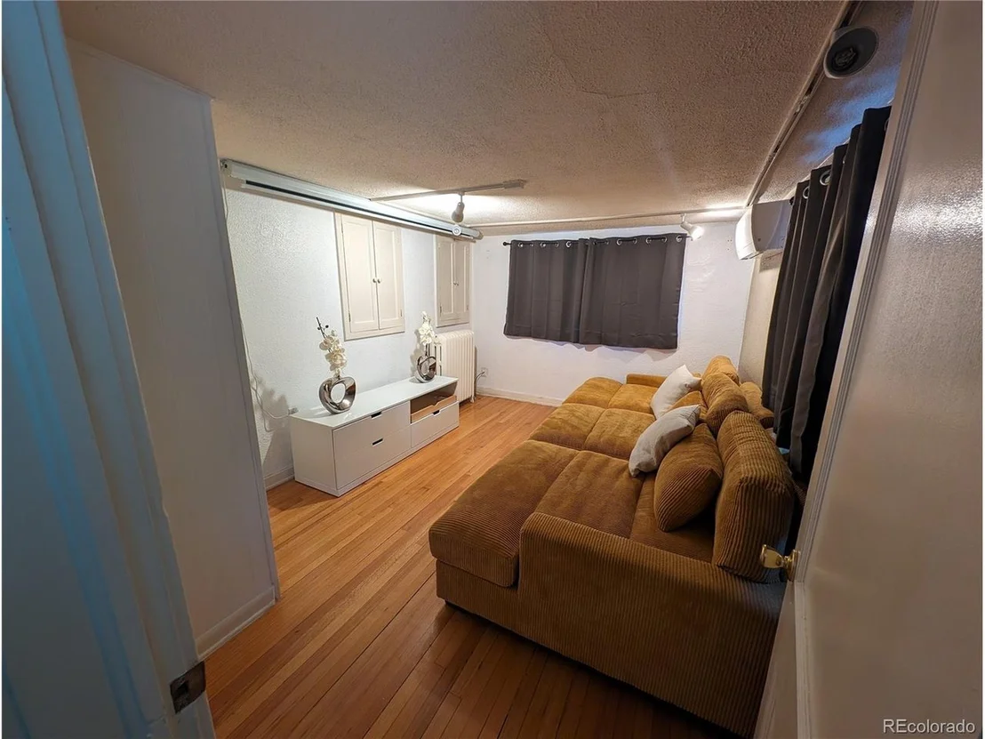 Photo of 601 Colorado Blvd