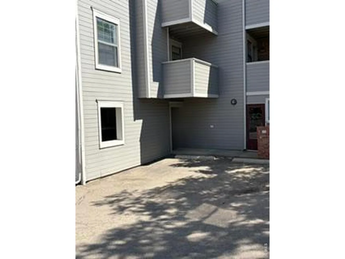 Photo of Unit 102 at 1405 Broadway