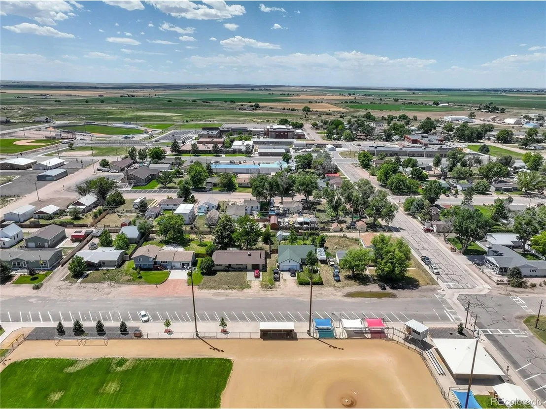 Photo of 405 High St