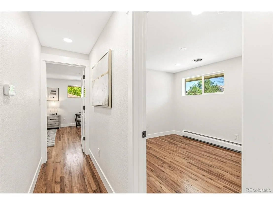 Photo of 3100 W Denver Pl