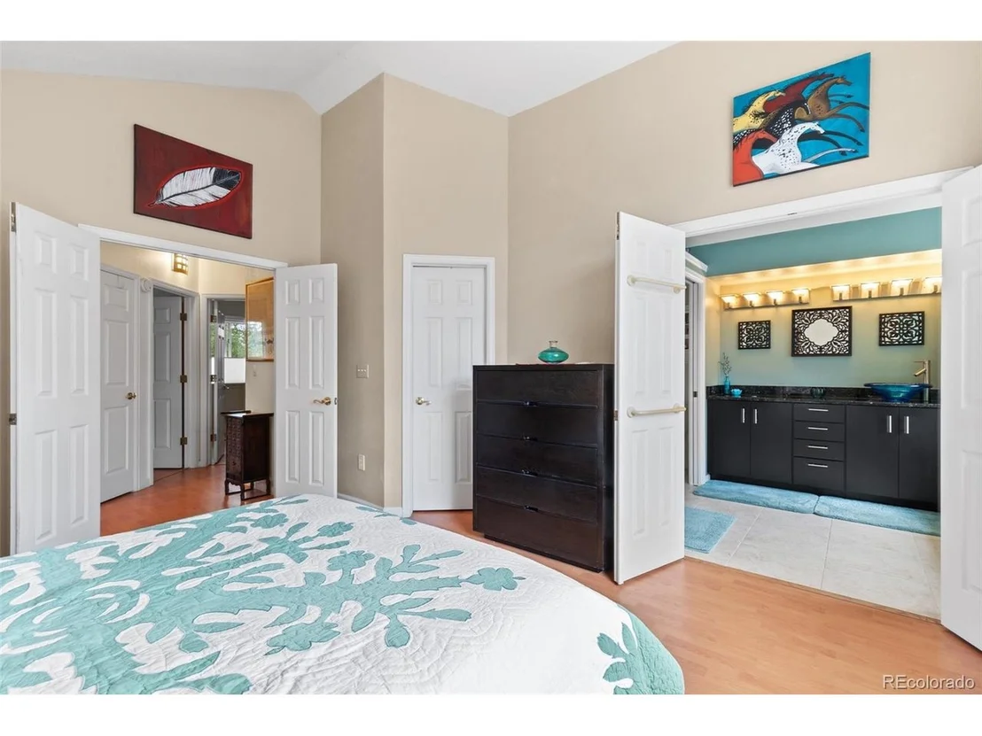 Photo of 4945 Tesla Cir