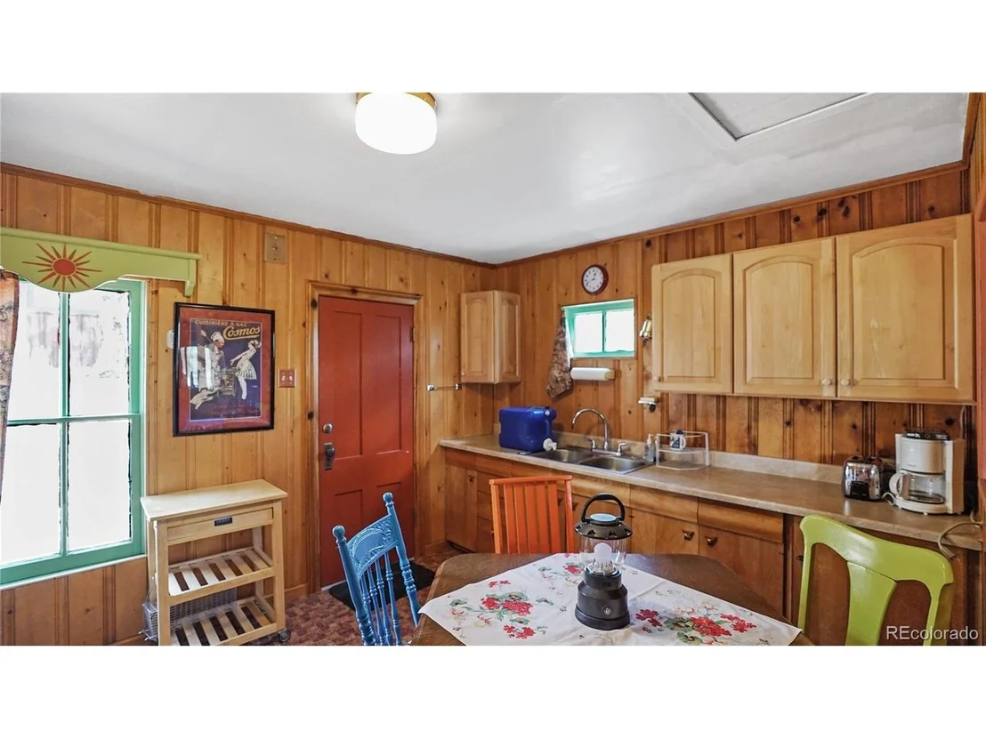 Photo of 28368 Cedar Ave