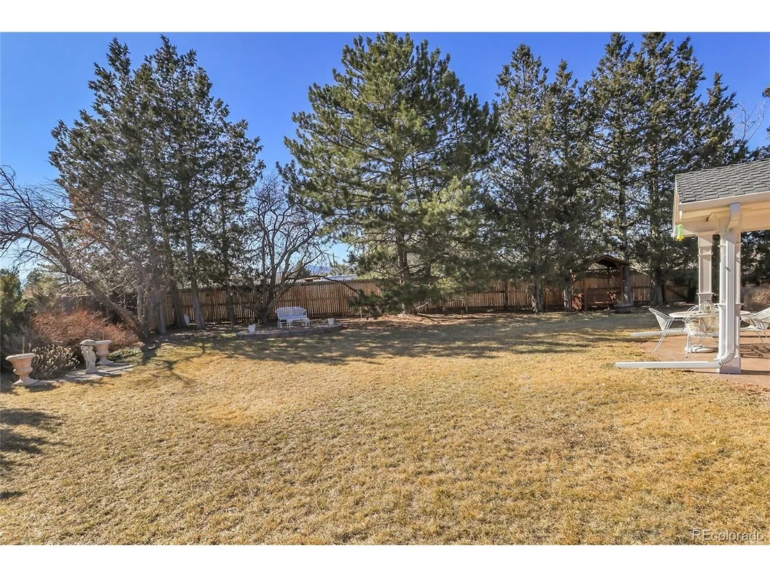Photo of 7420 Quaker St