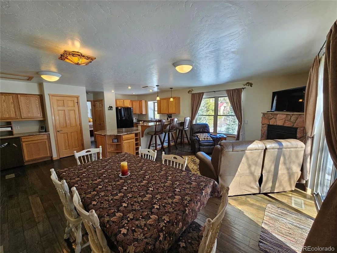Photo of 861 Mink Ln