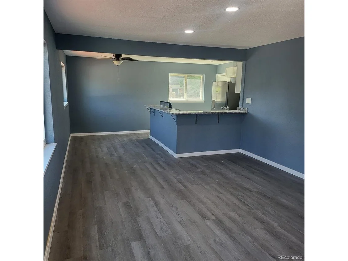 Photo of 9191 Vine St