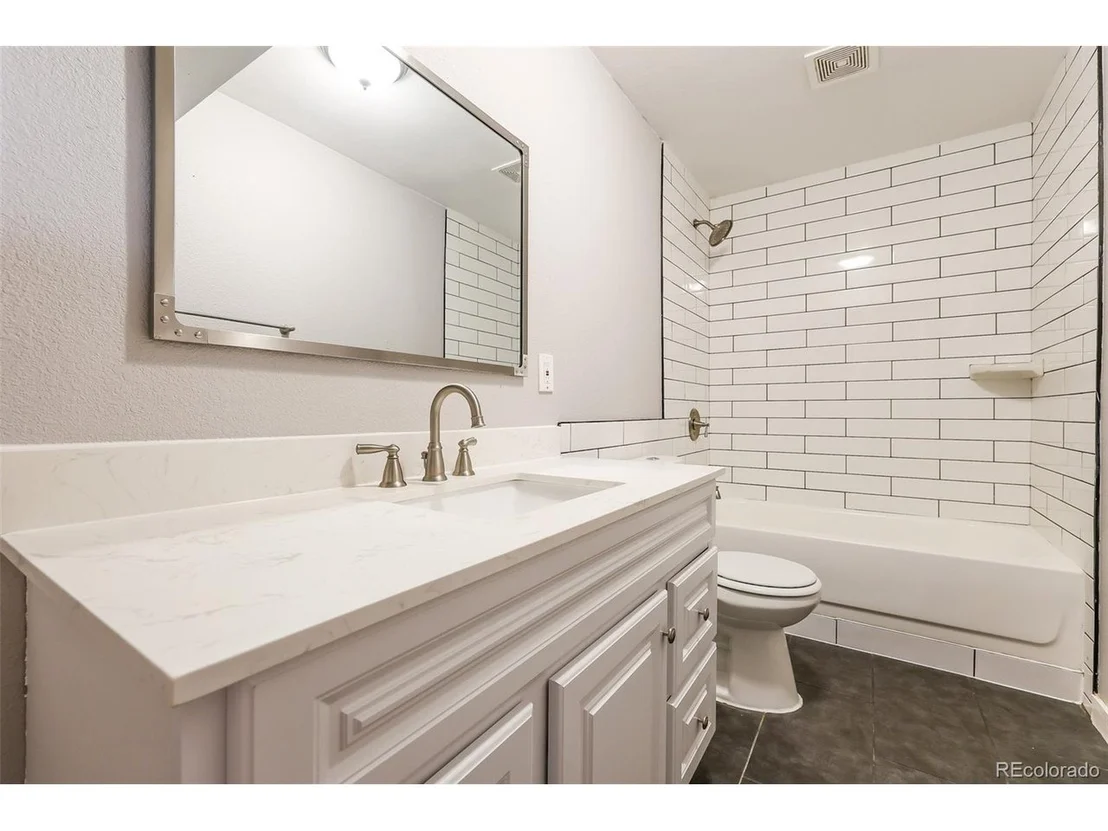Photo of 2309 Alpine Ave