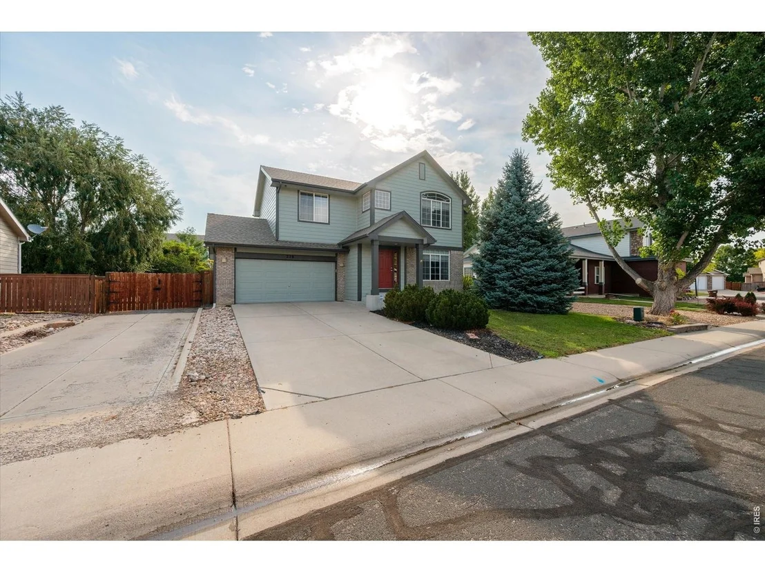 Photo of 226 Aspen Grove Way