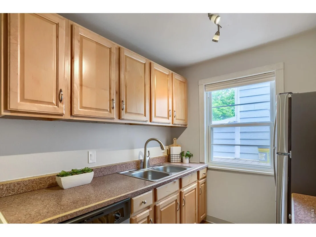 Photo of Unit 201 at 1111 Maxwell Ave