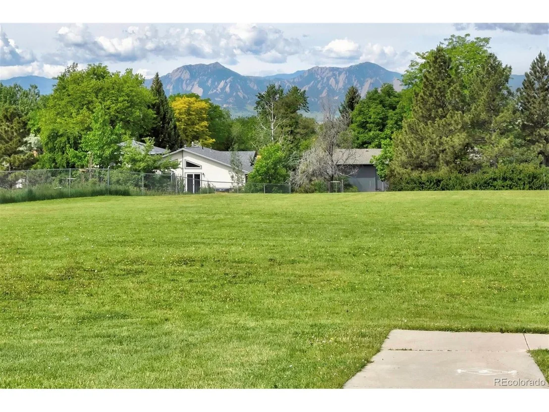Photo of 7672 Concord Dr
