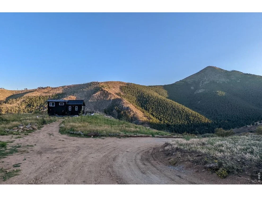 Photo of 560 Emerson Gulch Rd