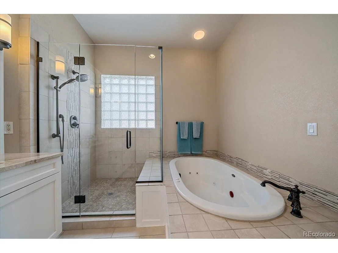 Photo of 13937 Pinehurst Cir