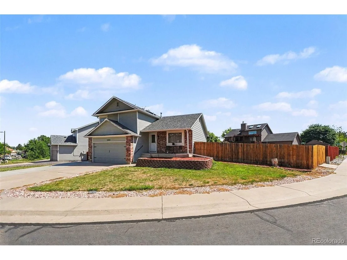 Photo of 12010 Dahlia Dr