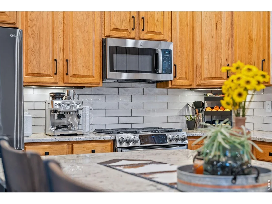 Photo of 2037 River West Dr