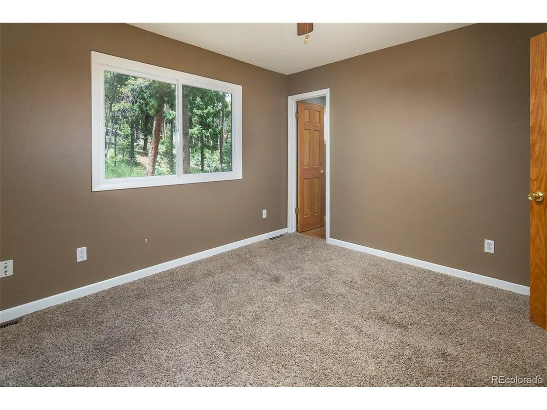 Photo of 32371 Lodgepole Dr