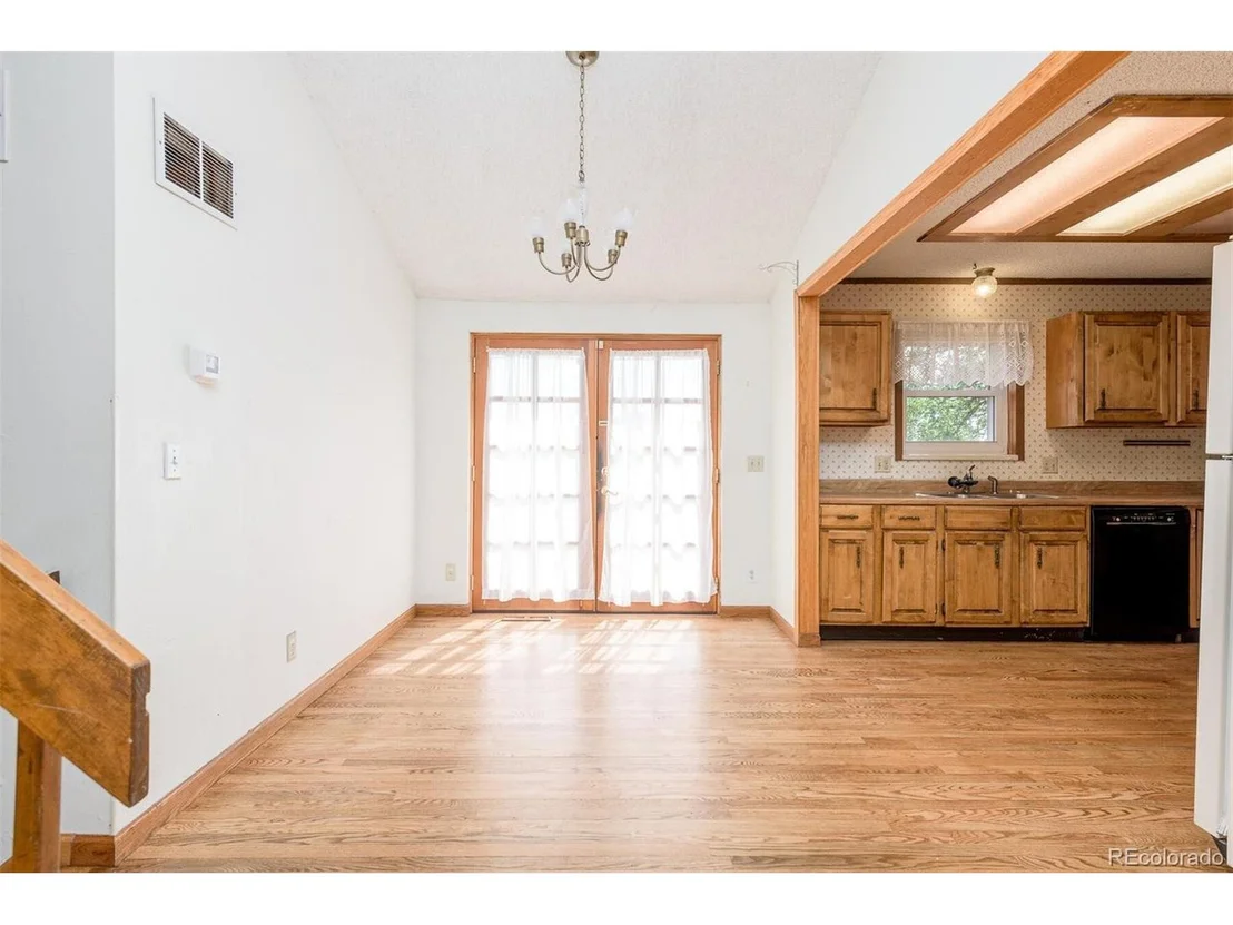Photo of 8681 Bluegrass Cir