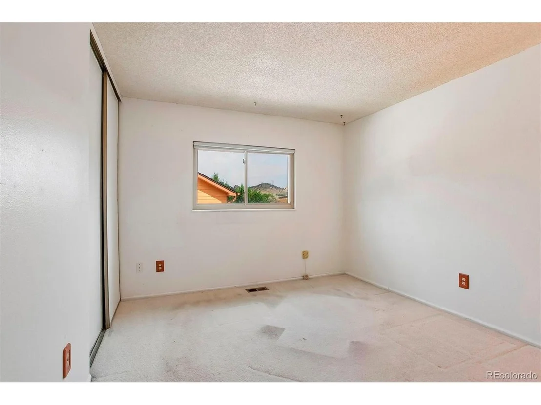 Photo of 228 Berthoud Way