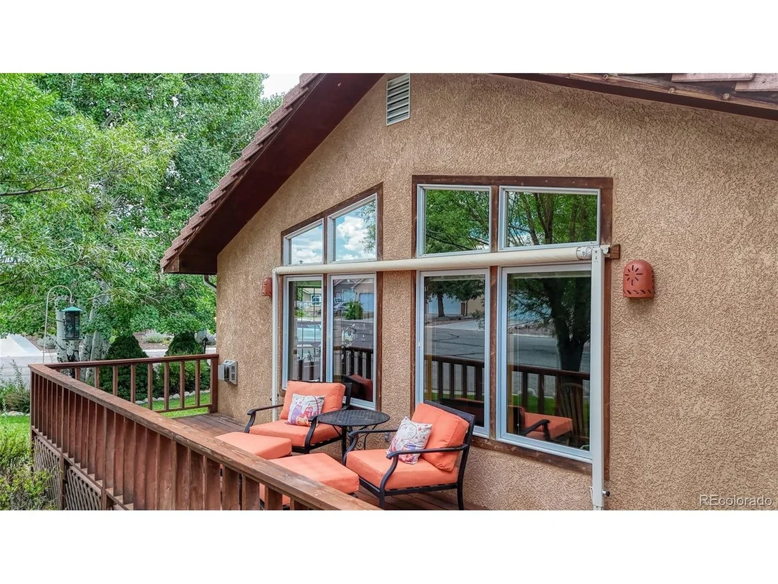 Photo of 1 Silver Spruce Dr