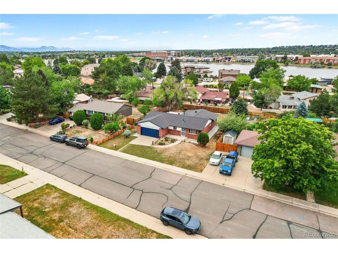 Photo of 3963 W 65th Pl