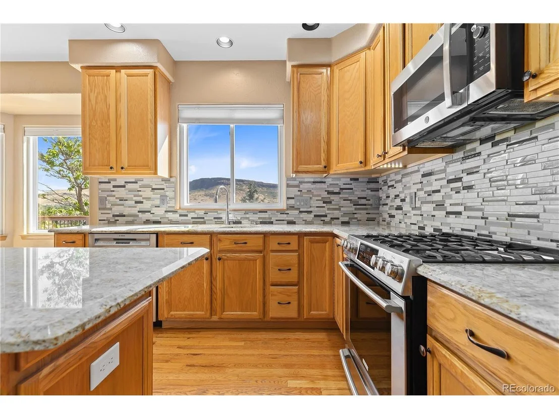 Photo of 499 White Ash Dr