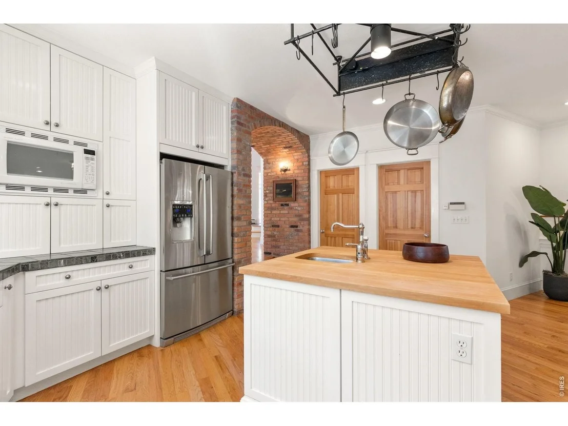Photo of 435 Arapahoe Ave