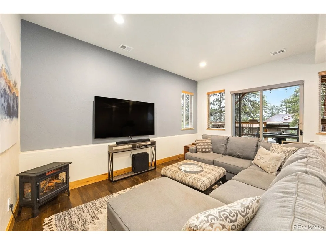 Photo of 5283 S Pine Rd