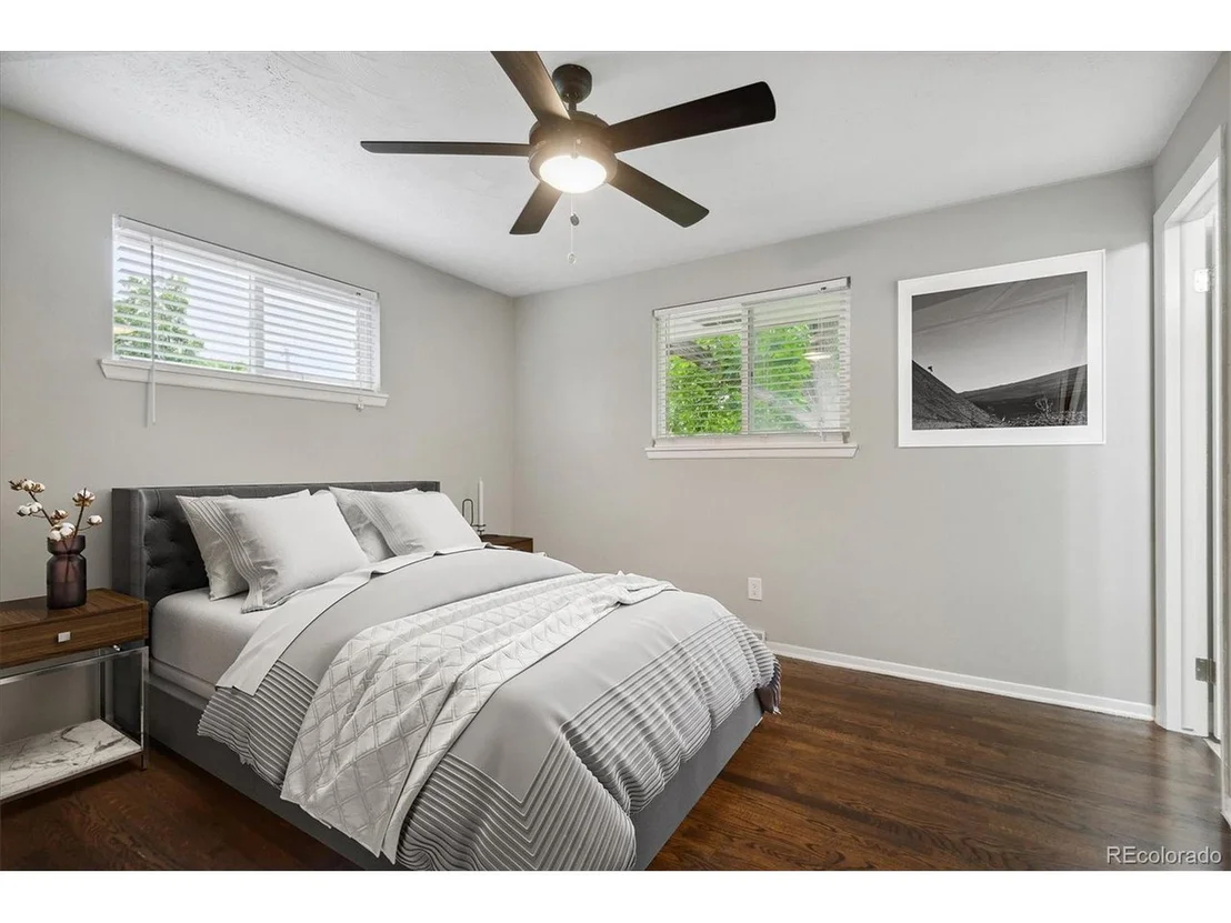 Photo of 1065 Hemlock Way