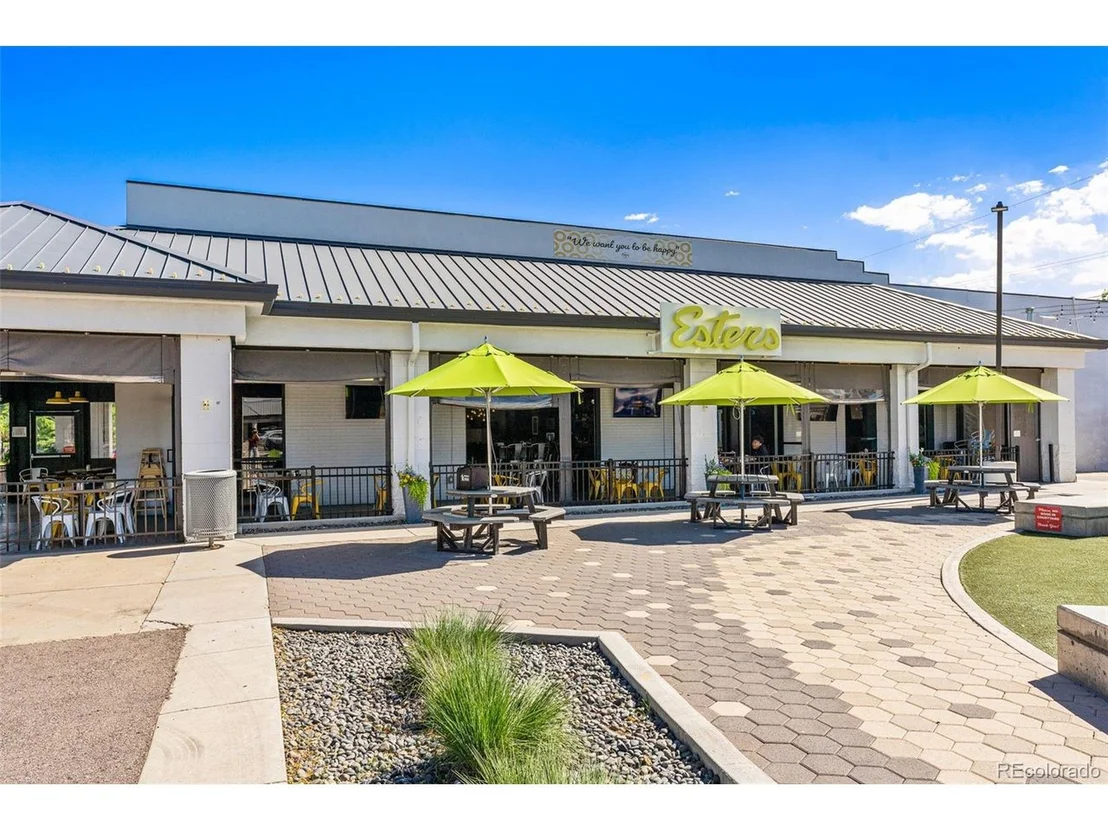 Photo of 2801 N Monaco Pkwy