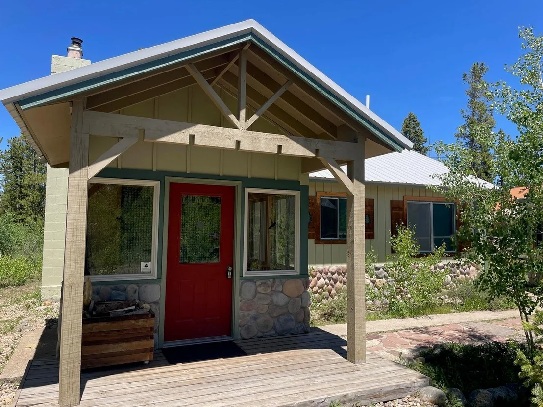 Photo of 25 Aspen Dr