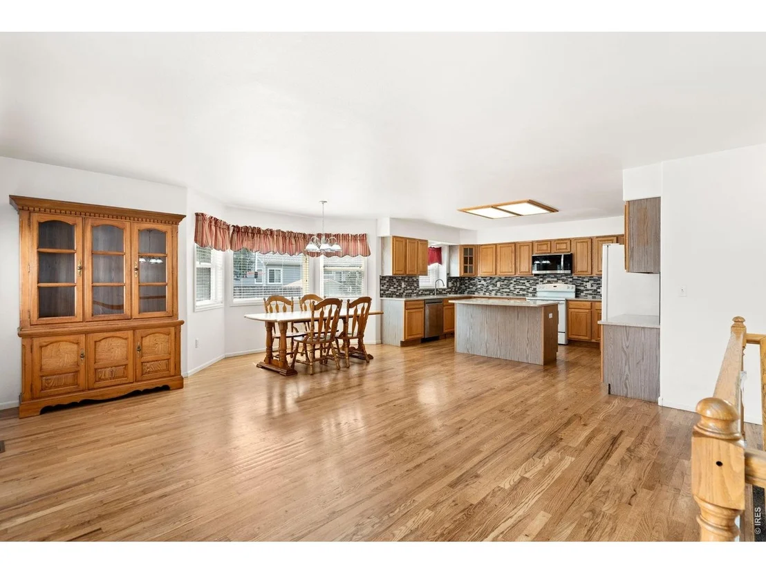 Photo of 910 N 7th Pl