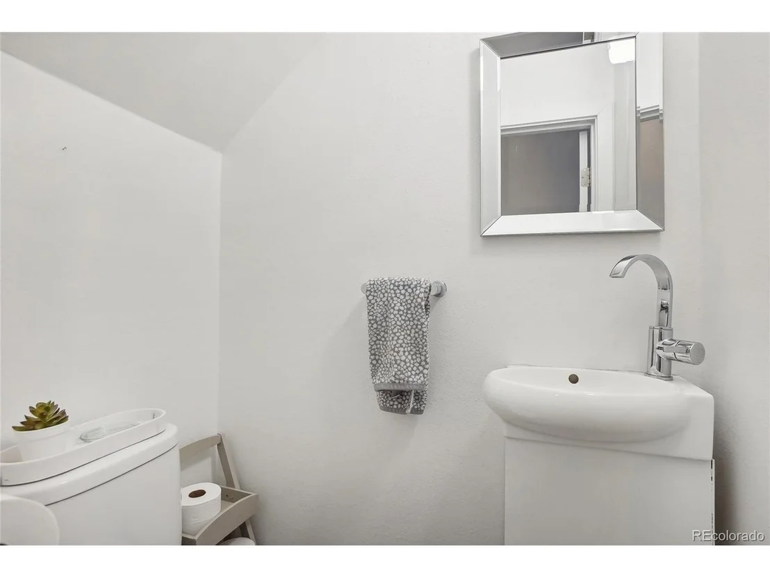 Photo of Unit 20 at 350 Arapahoe Ave