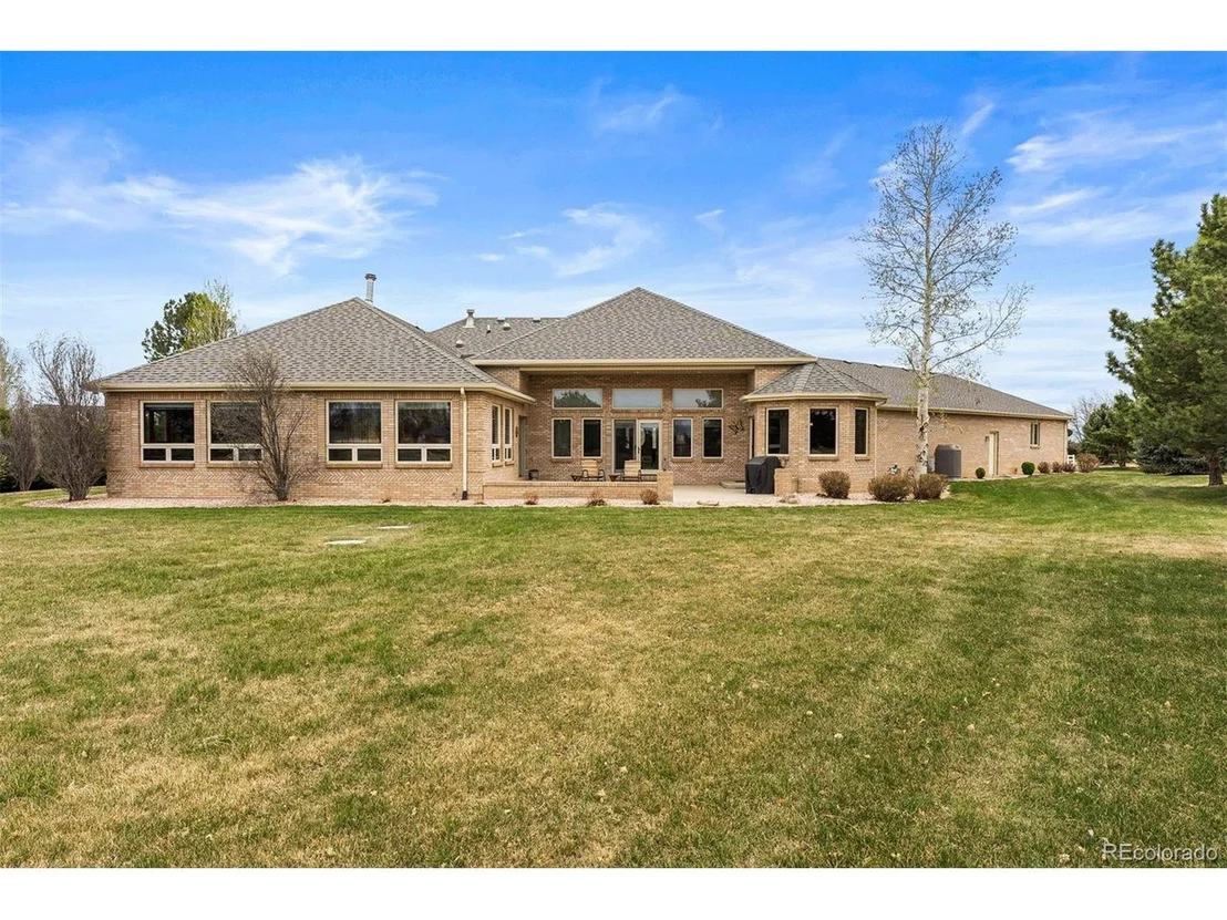 Photo of 219 Grand View Cir