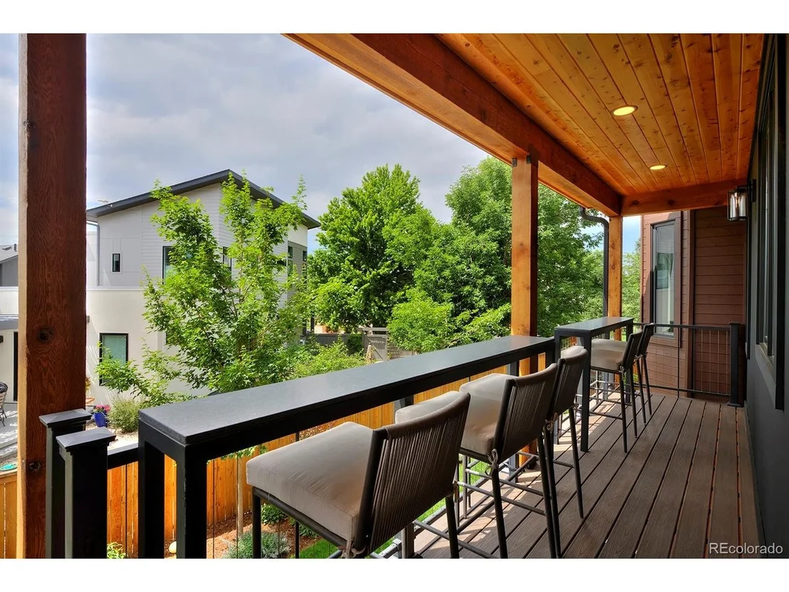Photo of 679 Augusta Dr