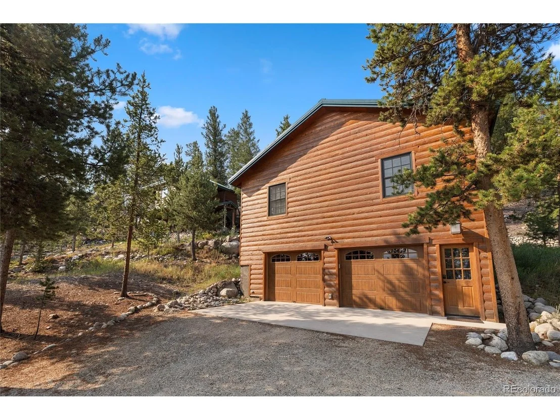 Photo of 389 Mount Elbert Dr