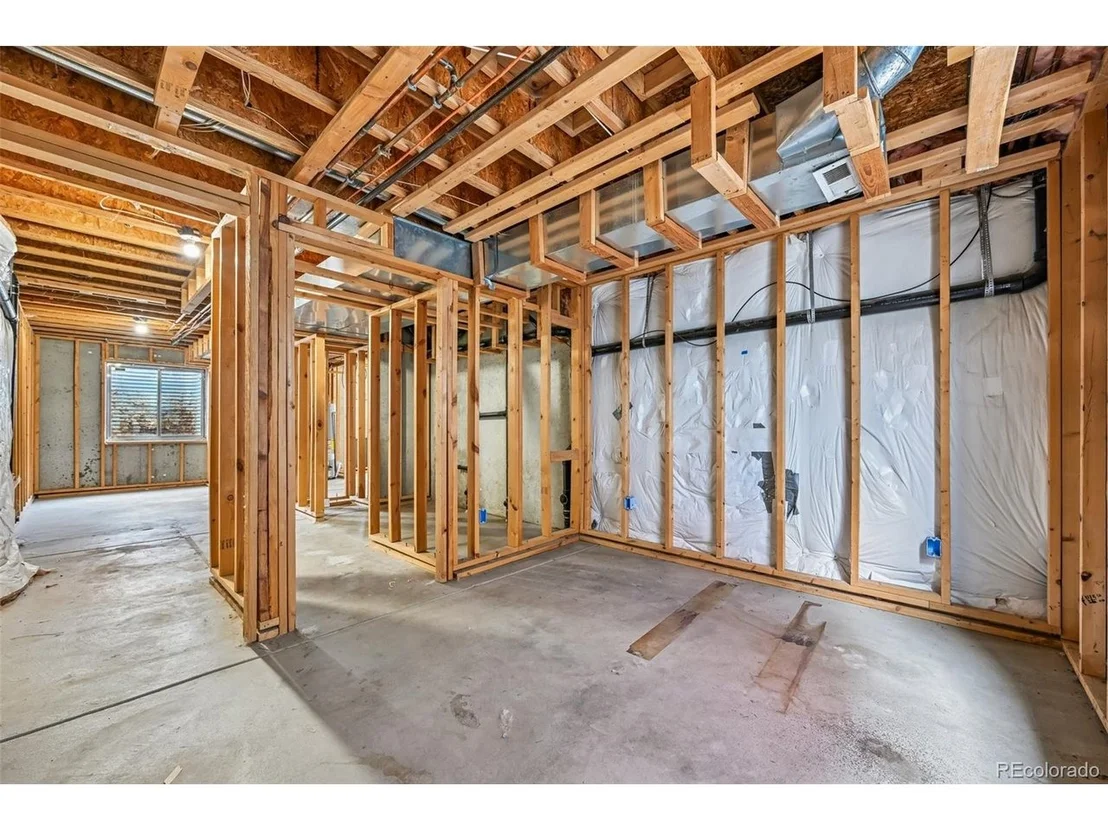 Photo of 1058 Oriole Cir