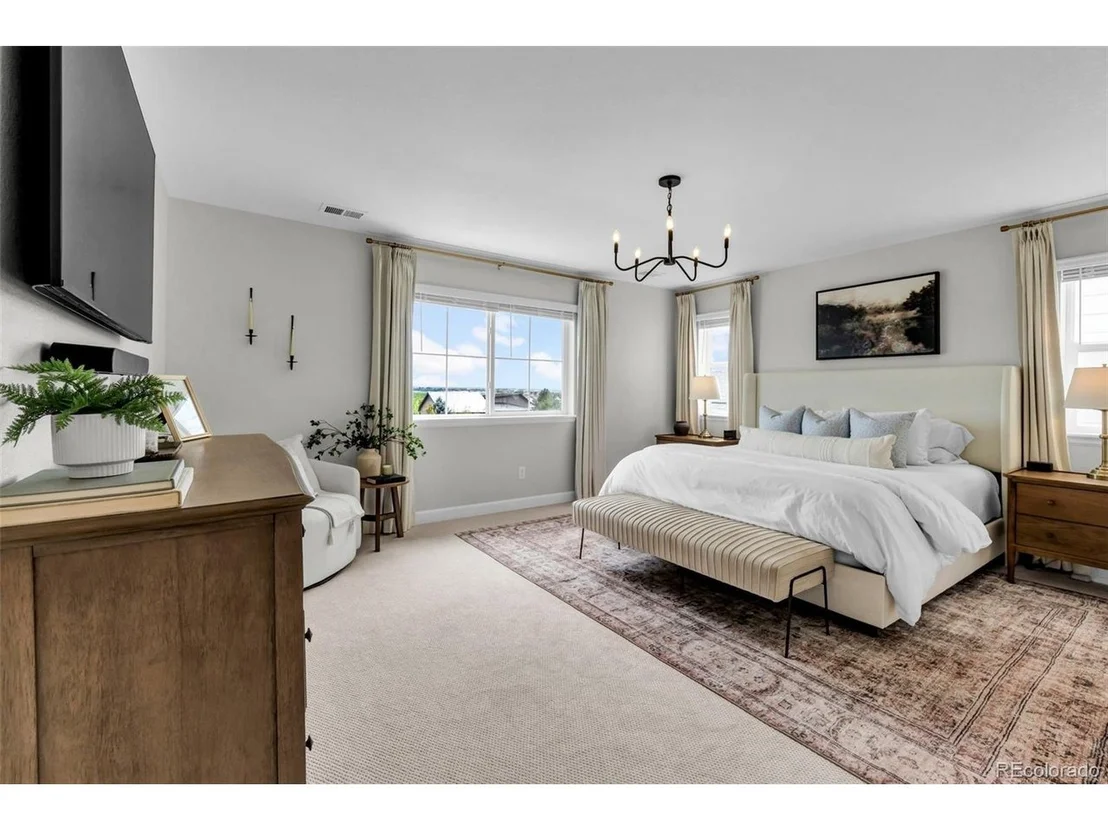 Photo of 5534 Riverbend Ave