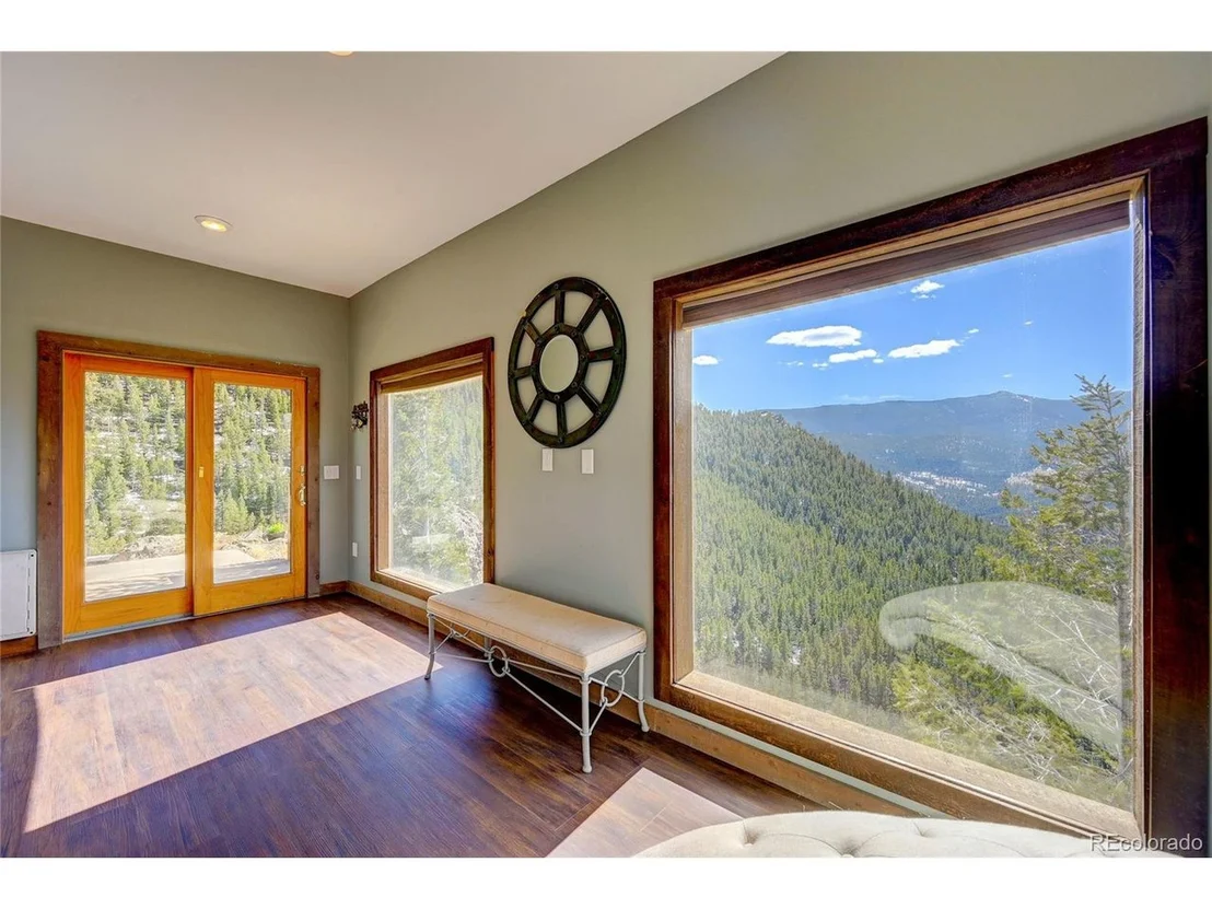 Photo of 632 Aspen Ln