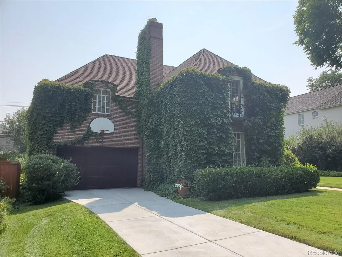 Photo of 356 Dexter St