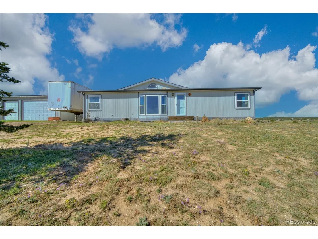 Photo of 15960 Homecrest Cir