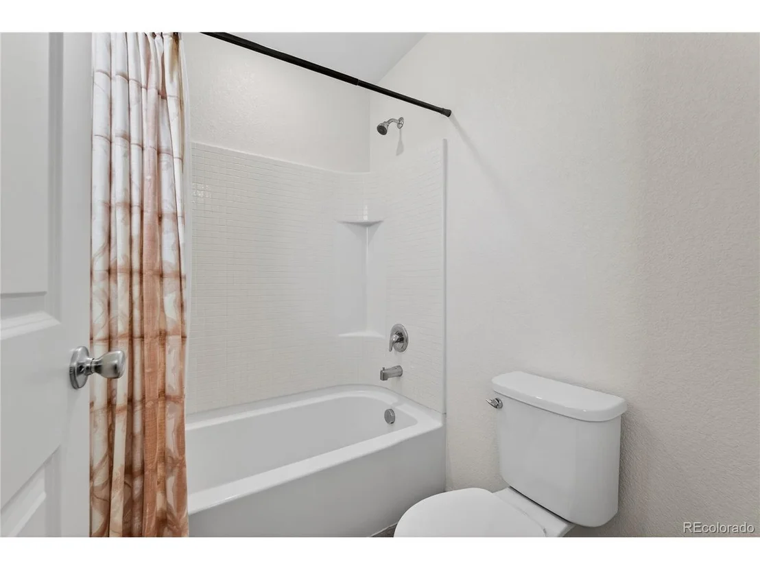 Photo of 47308 Clover Ave