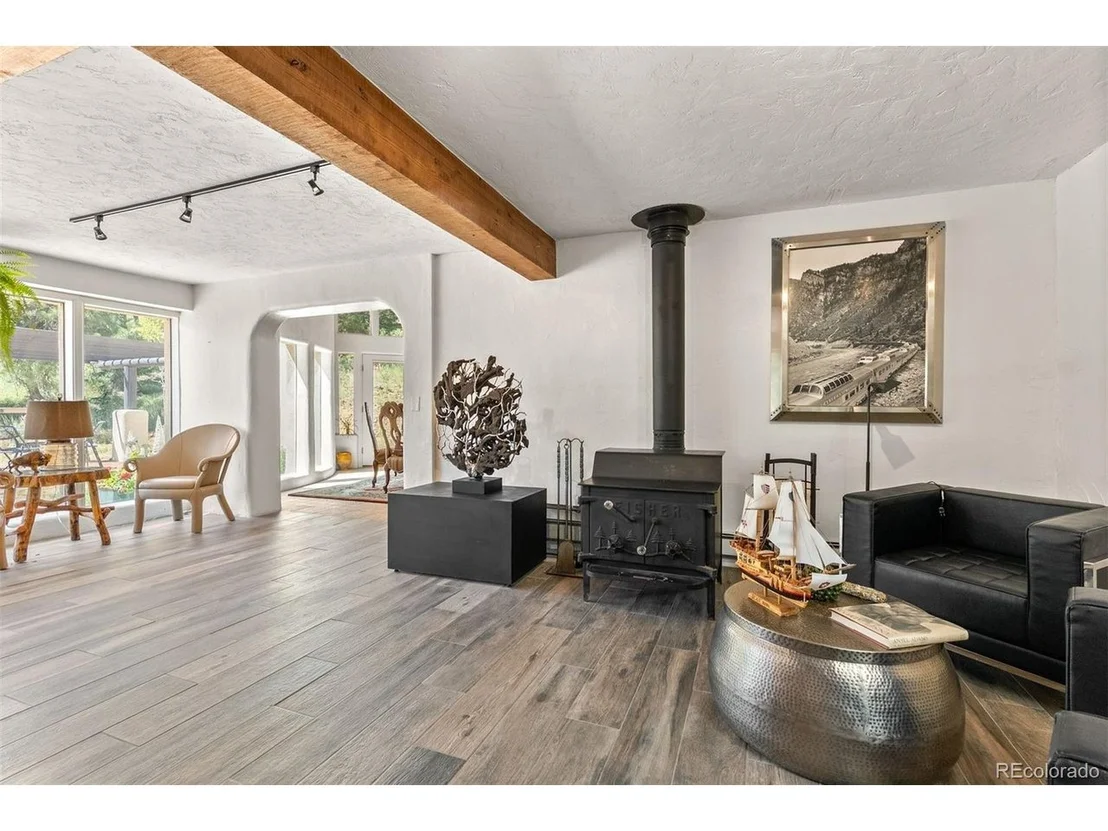 Photo of 1053 Red Moon Rd