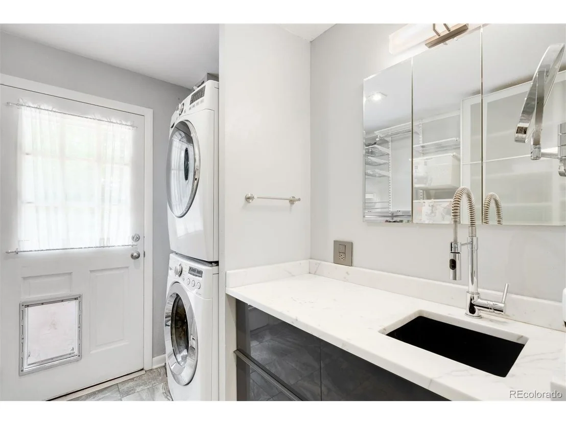 Photo of 5 Circle Dr