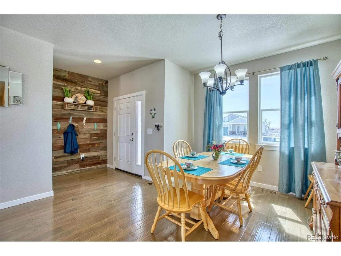 Photo of 345 Foxtail Dr