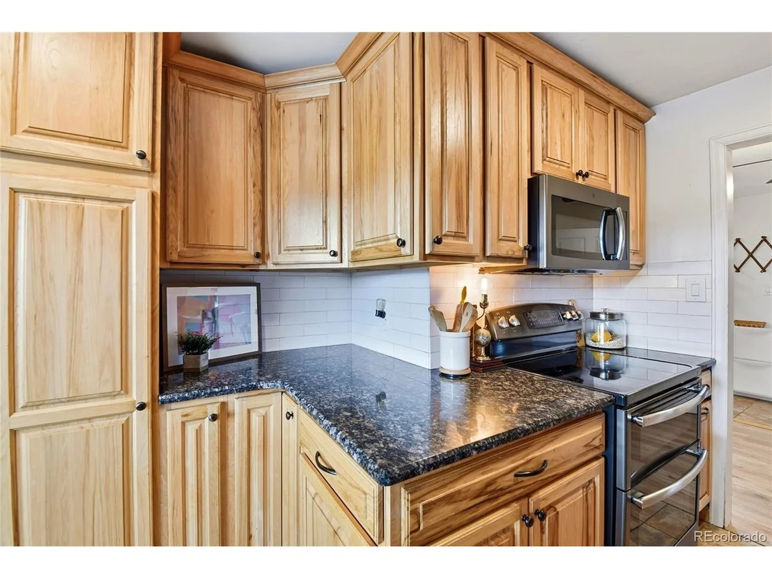 Photo of 5387 Lynn Dr