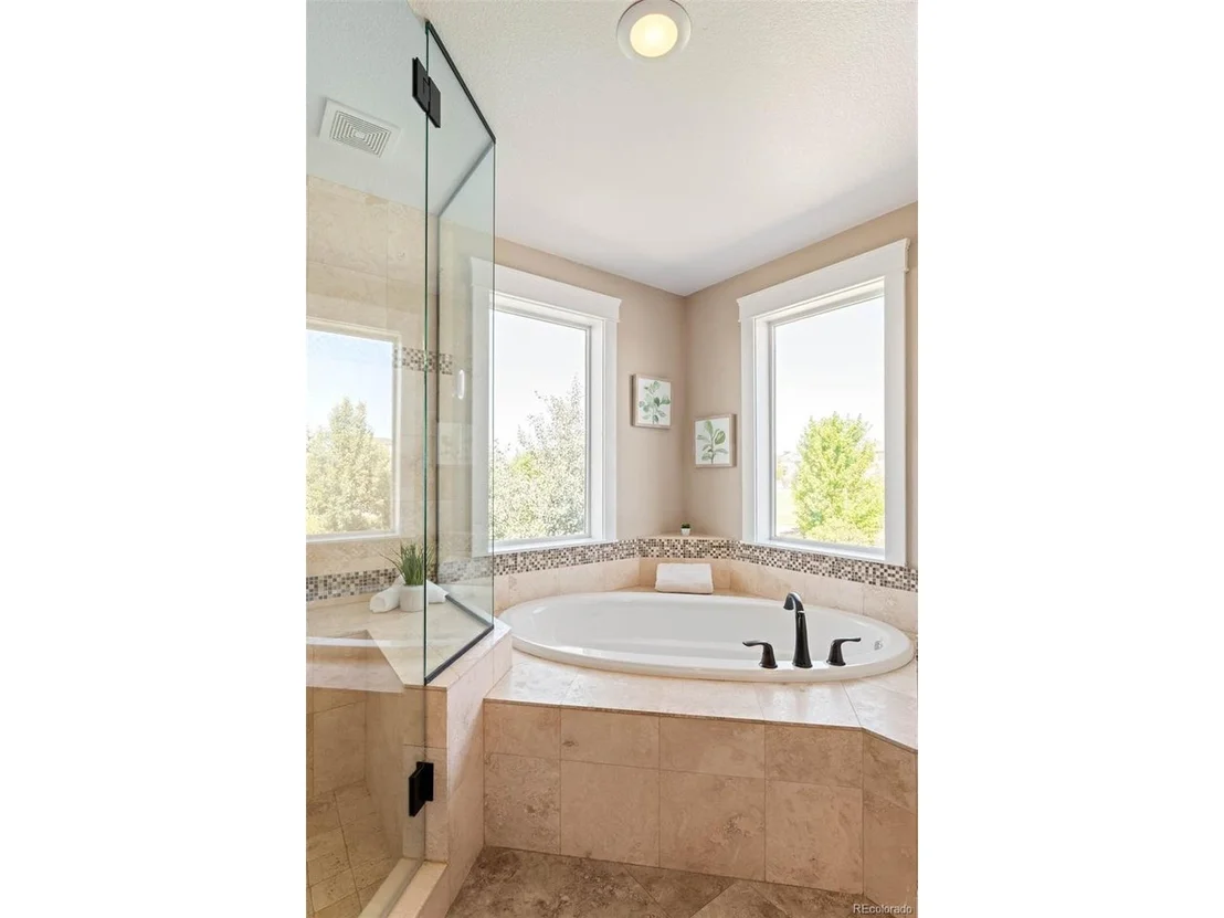 Photo of 12648 Waterside Ln