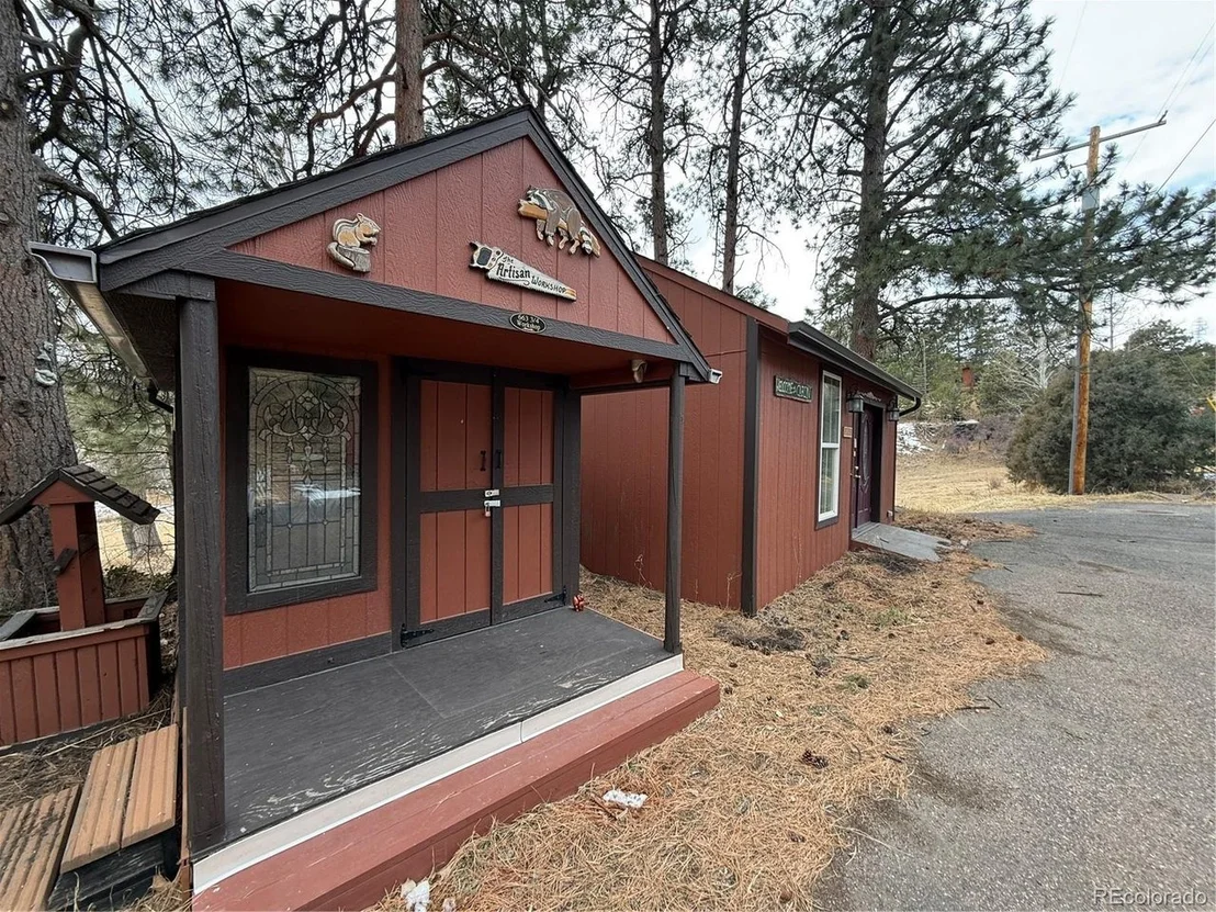 Photo of 663 Aspen Rd