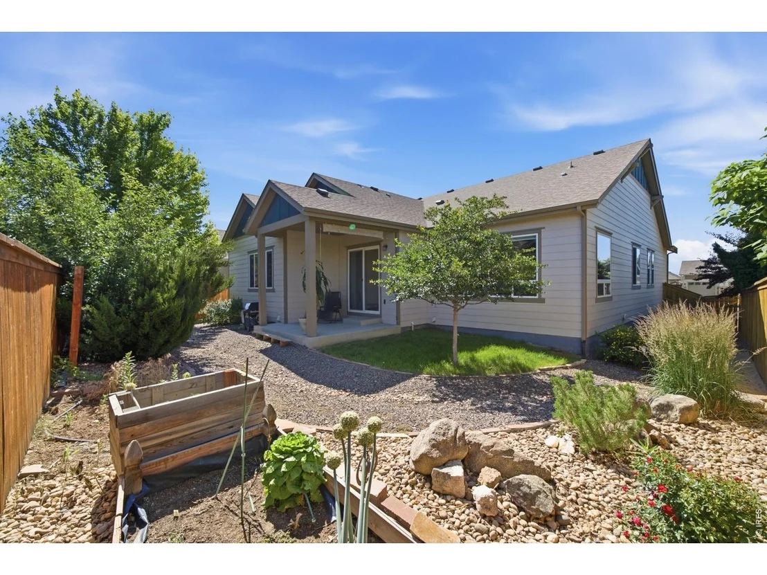 Photo of 882 Jenny Ln