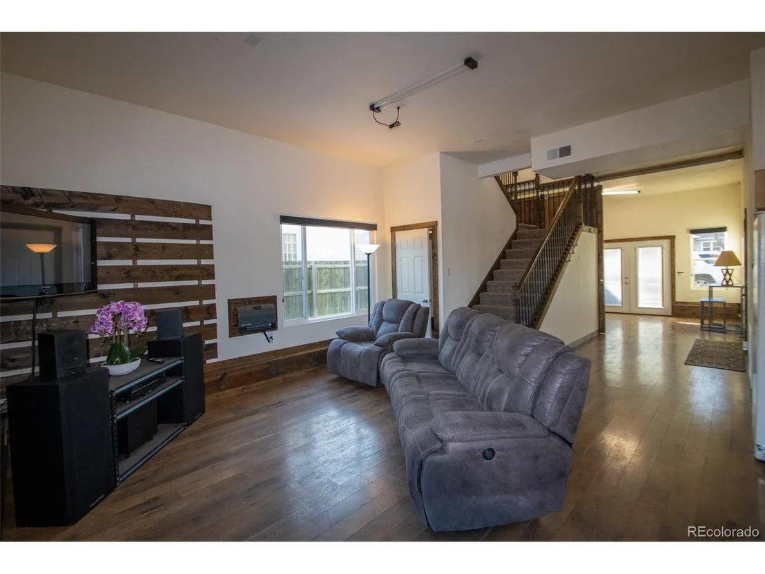 Photo of 260 4th Ave