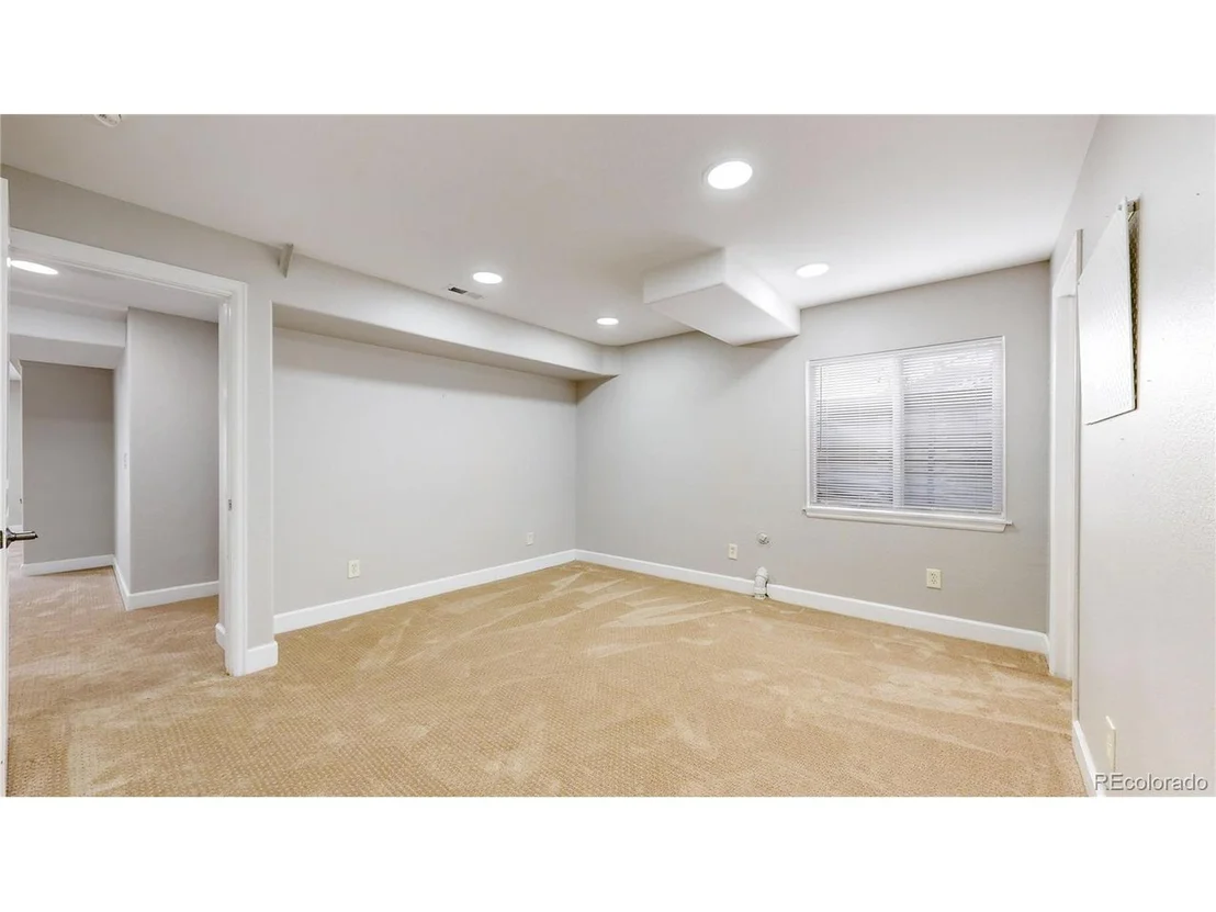Photo of 15548 W 75th Pl