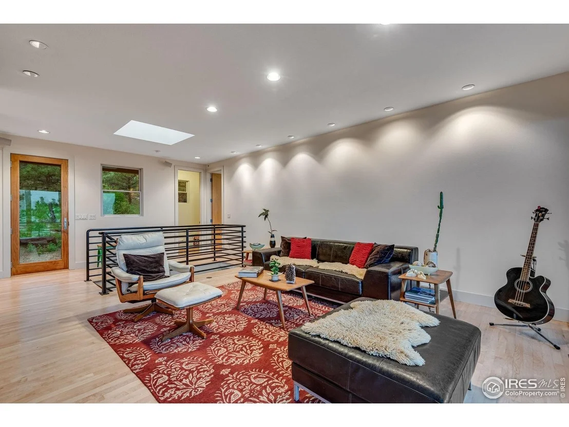 Photo of 435 Quartz Way